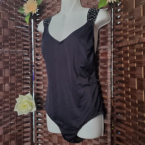 Sirena Swimming suite one pice Good condition - Picture 3 of 8